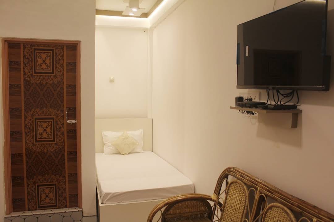 Room Image 5